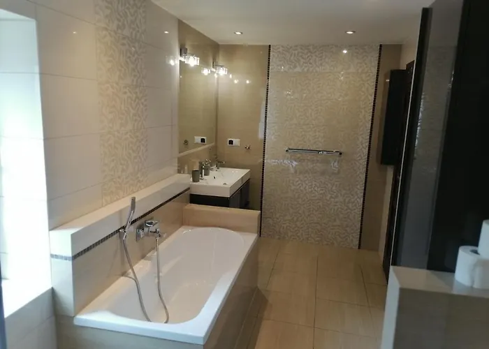 Pod Dzikowcem Boguszów-Gorce