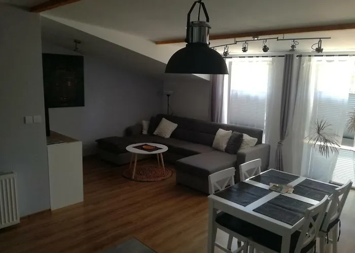 Pod Dzikowcem Boguszów-Gorce